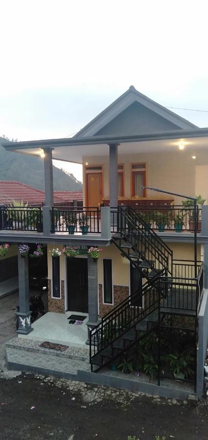 Homestay Anggun Bromo Kültér fotó